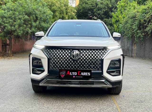 https://images10.gaadi.com/usedcar_image/4519798/original/c9af085b23668f4bf6a7411ee3bfae25.jpg?imwidth=6400