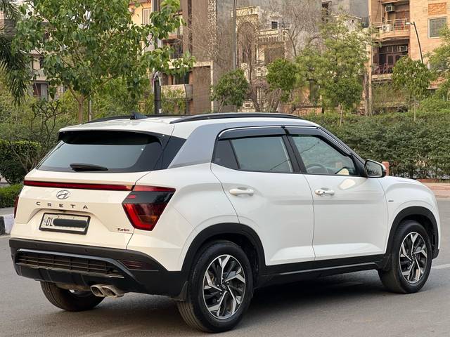 https://images10.gaadi.com/usedcar_image/4519852/original/processed_aeac12a7502744424bfa9cb70e04ca69.jpg?imwidth=6402