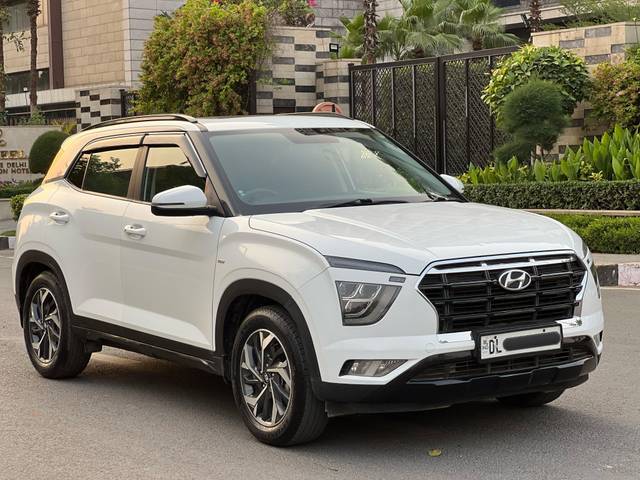 https://images10.gaadi.com/usedcar_image/4519852/original/processed_fe154bbeafa8b69fb53663dda58f5bd1.jpg?imwidth=6400