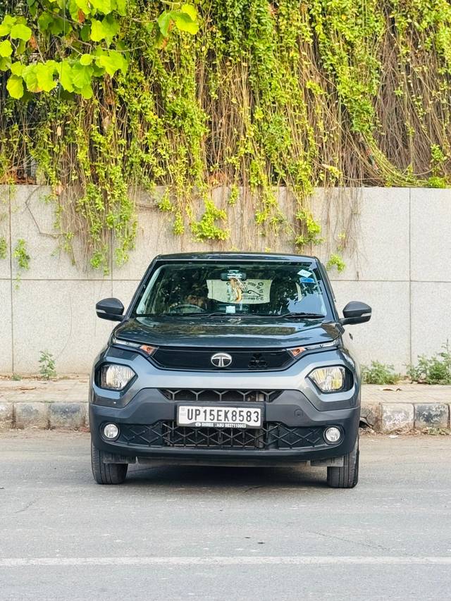 https://images10.gaadi.com/usedcar_image/4519863/original/9727b90673035e88c02105ddb6a2d7b5.jpg?imwidth=6402