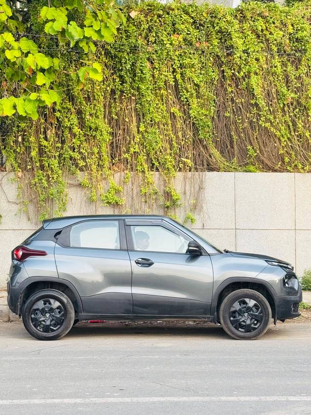 https://images10.gaadi.com/usedcar_image/4519863/original/processed_eaae4620a2687748a9fc95fe6e0b2de4.jpg?imwidth=6401