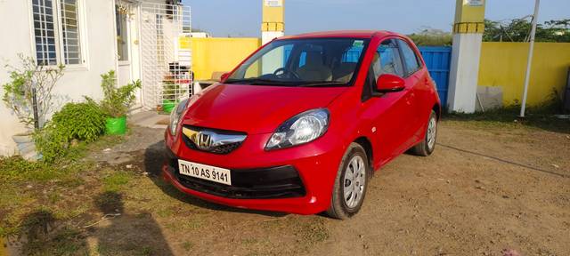 https://images10.gaadi.com/usedcar_image/4519876/original/77148ce447d9c0496c0664ddbfe9a57c.jpg?imwidth=6400