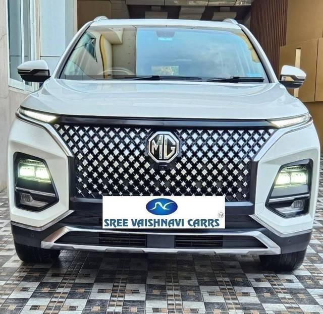 https://images10.gaadi.com/usedcar_image/4519887/original/processed_cebe7af908970e83a9ccdc9a4661cb76.jpeg?imwidth=6400