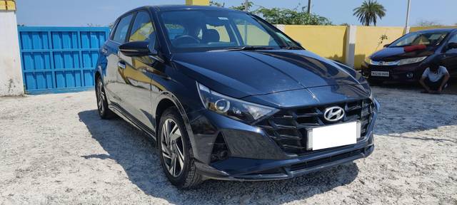 https://images10.gaadi.com/usedcar_image/4519909/original/processed_75d5a20bff89e3a605ef1c0cb36a1f1b.jpg?imwidth=6400