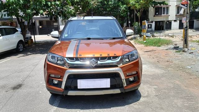 https://images10.gaadi.com/usedcar_image/4519960/original/12f1143bd6ef5de68abf81d98f9a0f5b.jpg?imwidth=6401