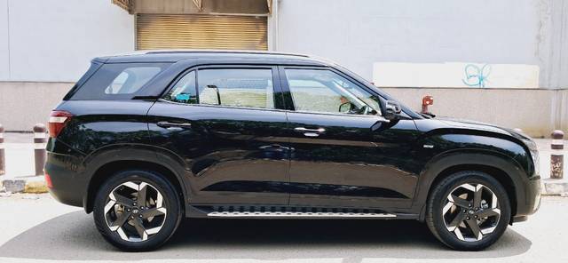 https://images10.gaadi.com/usedcar_image/4519973/original/5f06ce86165b87055fafbdc26d96c2bc.jpg?imwidth=6401