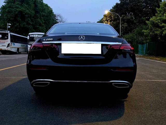 https://images10.gaadi.com/usedcar_image/4519976/original/processed_ae9f3000f4e317222cff70131cf846f5.jpg?imwidth=6401