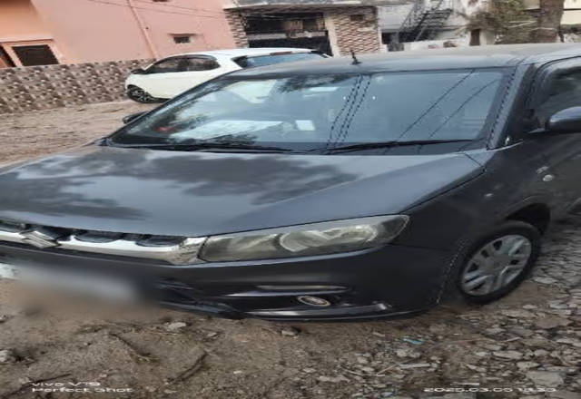 https://images10.gaadi.com/usedcar_image/4519980/original/d93d7b01-0b22-4d16-a522-03675d4dca8f.?imwidth=6400