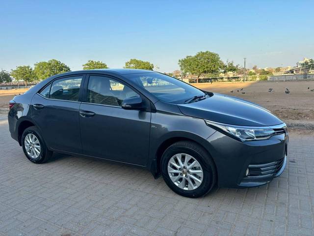 https://images10.gaadi.com/usedcar_image/4519981/original/processed_5ee3027dd057142513476c7615c8193b.jpg?imwidth=6400
