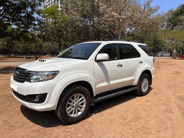 https://images10.gaadi.com/usedcar_image/4519986/original/processed_951a261926b17568450c4c17193f1200.jpg?imwidth=6400