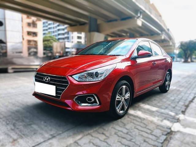 https://images10.gaadi.com/usedcar_image/4519991/original/processed_f77918a102a13fccd980f0e6c0e6adcb.jpeg?imwidth=6402