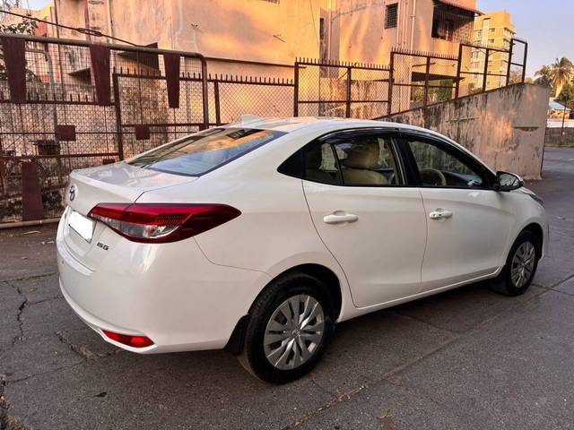 https://images10.gaadi.com/usedcar_image/4520000/original/processed_54aa597e43d4916d025559ce3299cb77.jpg?imwidth=6402