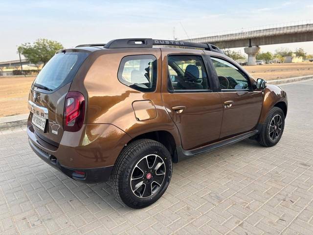 https://images10.gaadi.com/usedcar_image/4520011/original/processed_69a4add6878c9106e3c37ac0dc55e674.jpg?imwidth=6402