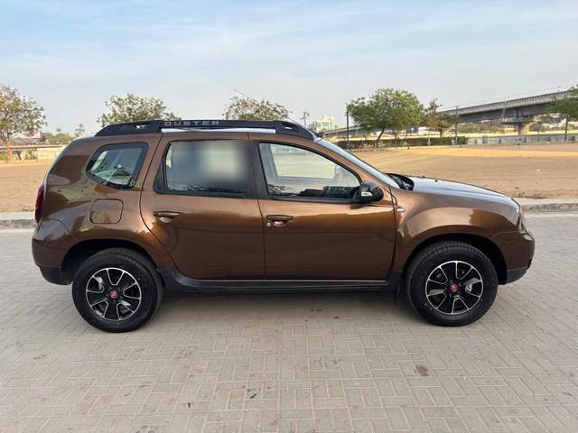 https://images10.gaadi.com/usedcar_image/4520011/original/processed_7021061ace9bde48756141455c10ef24.jpg?imwidth=6401