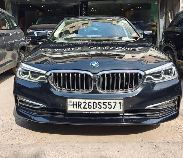 https://images10.gaadi.com/usedcar_image/4520026/original/processed_11f711a9b9ca92e49ea8895fc9e5e1d8.jpg?imwidth=6402