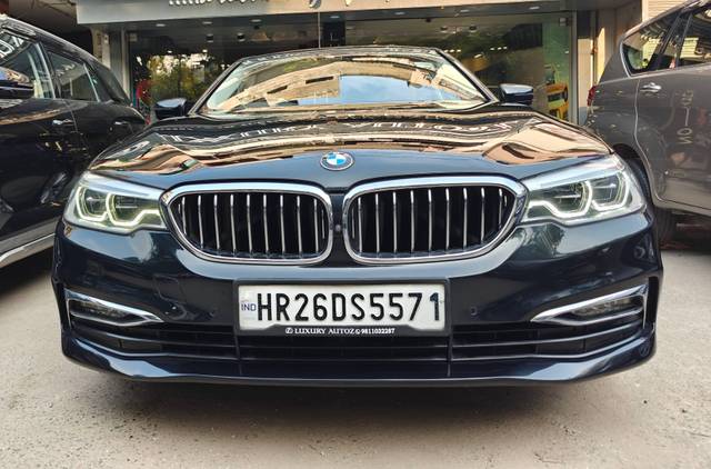 https://images10.gaadi.com/usedcar_image/4520026/original/processed_16ca68cb0187314dfec99001b3a03f6b.jpg?imwidth=6400