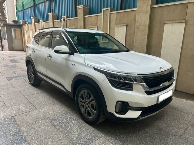 https://images10.gaadi.com/usedcar_image/4520029/original/24f25f4043aaa90ede5440fdca1390f4.jpg?imwidth=6400