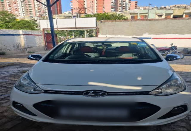 https://images10.gaadi.com/usedcar_image/4520044/original/cfc6c601-fe0b-40f7-90c5-d871cf6f573a.?imwidth=6400