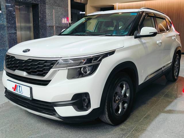 https://images10.gaadi.com/usedcar_image/4520080/original/processed_509aaa59f77593f3a8053f65a39d8fe6.jpg?imwidth=6400