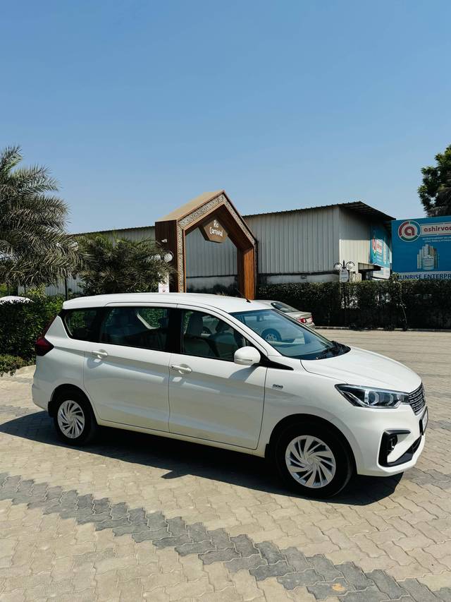 https://images10.gaadi.com/usedcar_image/4520086/original/processed_36cd13d3ab0da5bd44f0625ea4e3bd72.jpg?imwidth=6400