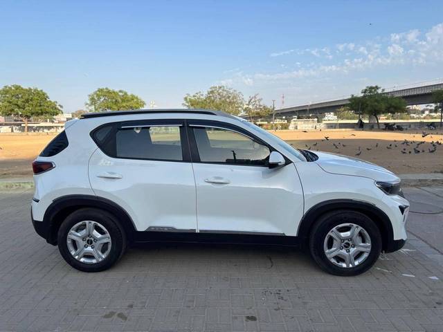 https://images10.gaadi.com/usedcar_image/4520089/original/processed_d2e60cf4dd886ac41dd29c1c6c6b964f.jpg?imwidth=6401