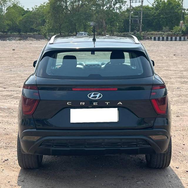 https://images10.gaadi.com/usedcar_image/4520091/original/processed_7ef3e68b8371200640d07d31879fd5e3.jpg?imwidth=6402