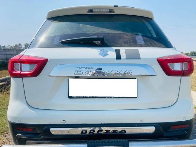https://images10.gaadi.com/usedcar_image/4520092/original/processed_897bd786c4690f8d659824b2a5815d7b.jpg?imwidth=6402