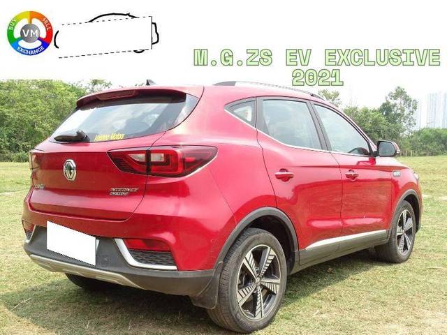https://images10.gaadi.com/usedcar_image/4520095/original/processed_178a80fe40bb0d13b365f89b20effadf.jpeg?imwidth=6402