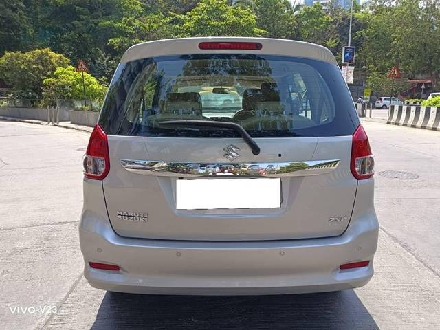 https://images10.gaadi.com/usedcar_image/4520105/original/processed_5c2279ad956ad4ca4b9ad4d84e5291b5.jpeg?imwidth=6402