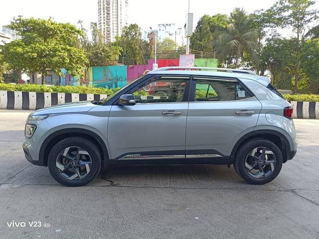 https://images10.gaadi.com/usedcar_image/4520109/original/processed_6915846ee272e7907b79dd299f70e1db.jpeg?imwidth=6402