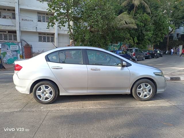 https://images10.gaadi.com/usedcar_image/4520111/original/2897221560d29589ba6f8c3cdd463680.jpeg?imwidth=6402