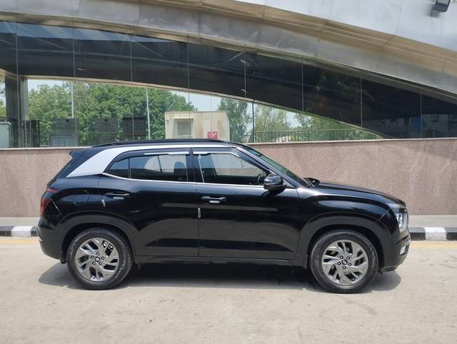 https://images10.gaadi.com/usedcar_image/4520135/original/a682b2118ae7465e0e75134e3d5d5265.jpg?imwidth=6401