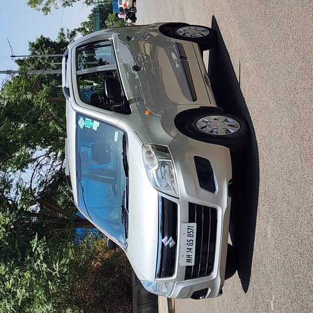 https://images10.gaadi.com/usedcar_image/4520159/original/46fcaf184dfb778c5da609b0f6516bfc.jpg?imwidth=6402