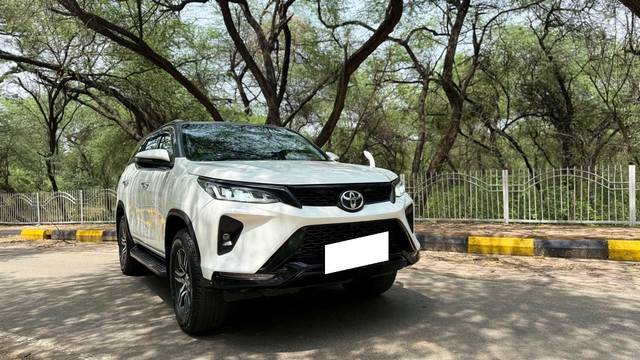 https://images10.gaadi.com/usedcar_image/4520165/original/processed_d655da5358cd8b2520ae86292eb58ea0.jpg?imwidth=6400