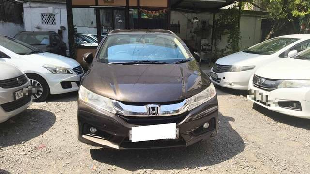 https://images10.gaadi.com/usedcar_image/4520169/original/processed_1ff01623b3dff731f69a28acbc0b2b89.jpg?imwidth=6402