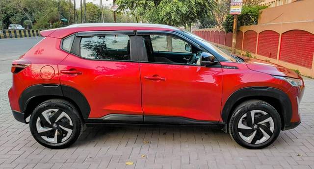 https://images10.gaadi.com/usedcar_image/4520172/original/processed_57e61fa663c391fd88eb14615347856a.jpg?imwidth=6401
