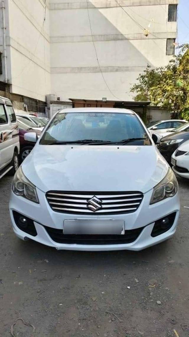 https://images10.gaadi.com/usedcar_image/4520173/original/processed_6e547b683da1199caf69eb49a2e95a79.jpg?imwidth=6402