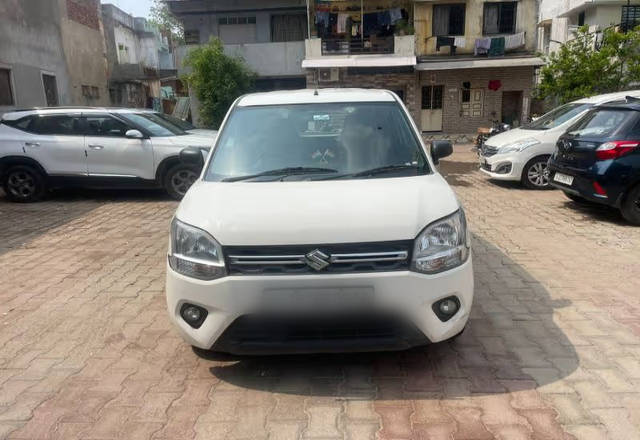 https://images10.gaadi.com/usedcar_image/4520228/original/65426211-2531-4725-ada3-705f459951f8.?imwidth=6400