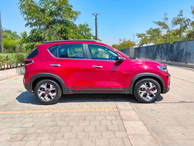 https://images10.gaadi.com/usedcar_image/4520235/original/processed_5191c5e3883f40ded2c00f01131cda35.jpg?imwidth=6401