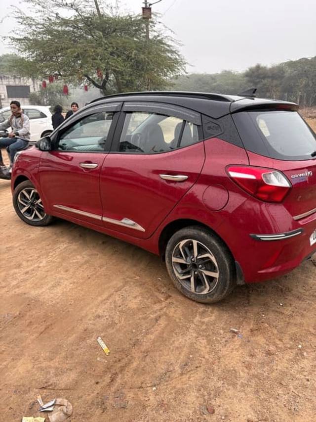 https://images10.gaadi.com/usedcar_image/4520236/original/9e27abf0332942670e8c1852eb299f88.jpg?imwidth=6402