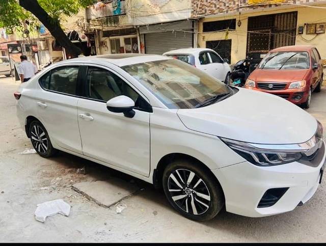 https://images10.gaadi.com/usedcar_image/4520245/original/72dec0966565ded66e9928f22f120cab.jpg?imwidth=6401