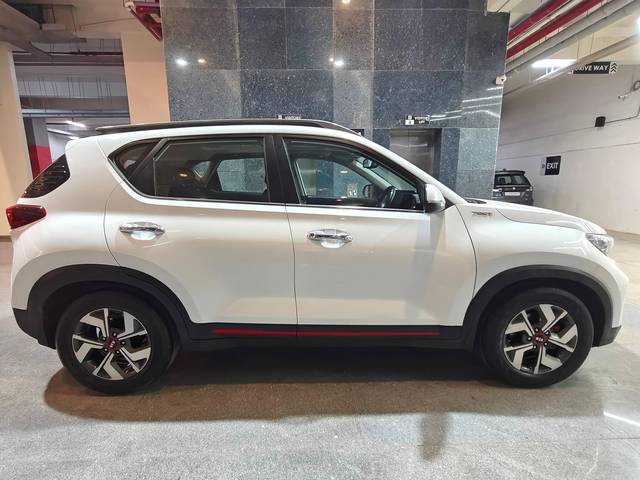 https://images10.gaadi.com/usedcar_image/4520247/original/processed_8f197f1f44e7350ec832d98dbd957163.jpg?imwidth=6401