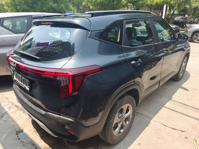https://images10.gaadi.com/usedcar_image/4520248/original/processed_6c5f16e862d72b3fbf175556f3b845a8.jpg?imwidth=6401