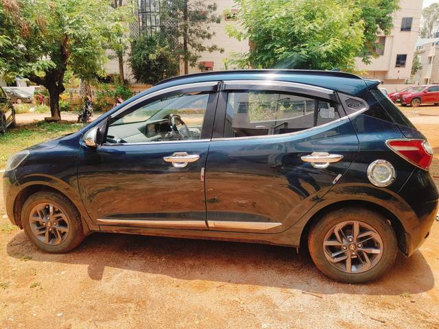 https://images10.gaadi.com/usedcar_image/4520262/original/processed_f2fd72ee37dd1857275cfd982ae7ef5b.jpg?imwidth=6401