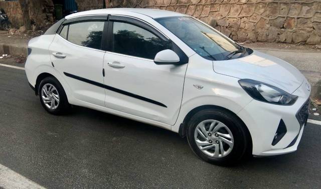 https://images10.gaadi.com/usedcar_image/4520274/original/390ccdcece51e089e88fe611c21aeddb.jpg?imwidth=6400