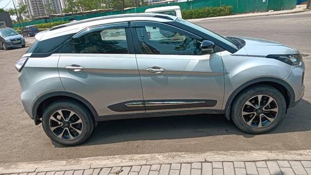 https://images10.gaadi.com/usedcar_image/4520301/original/processed_84d73b23-d082-47a8-a023-f6168a2e9072.jpg?imwidth=6401