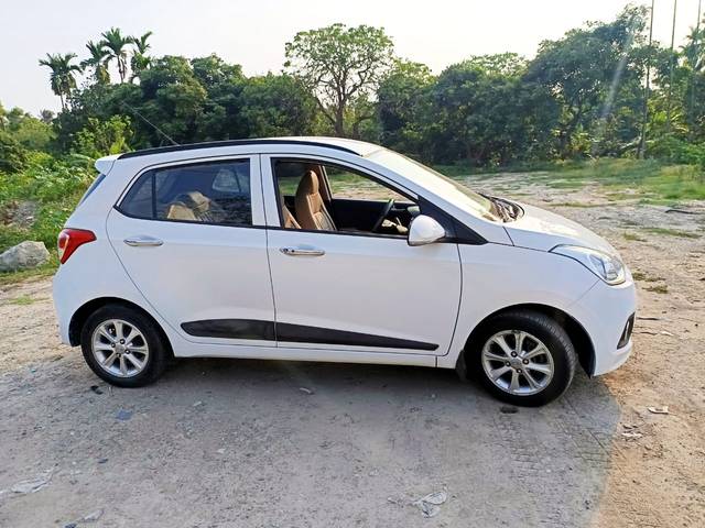 https://images10.gaadi.com/usedcar_image/4520324/original/dab25c828fe017a4f8ee93cba0be5f70.jpg?imwidth=6401