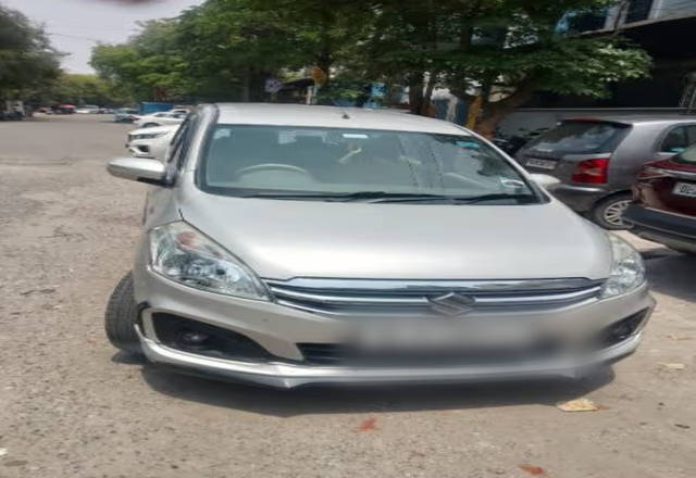 https://images10.gaadi.com/usedcar_image/4520327/original/9aee3e2e-db54-4c9d-93c1-f7f611732f3a.?imwidth=6400