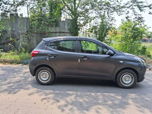 https://images10.gaadi.com/usedcar_image/4520328/original/9e9e16e4eb45b720127e0c6c9fdd333a.jpg?imwidth=6401