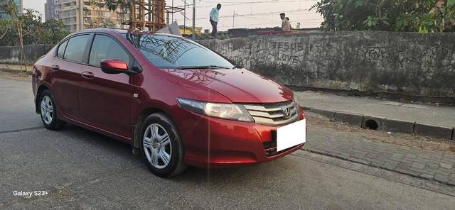 https://images10.gaadi.com/usedcar_image/4520335/original/processed_30823e1fc90ceb9324acbbdd9964229b.jpeg?imwidth=6400